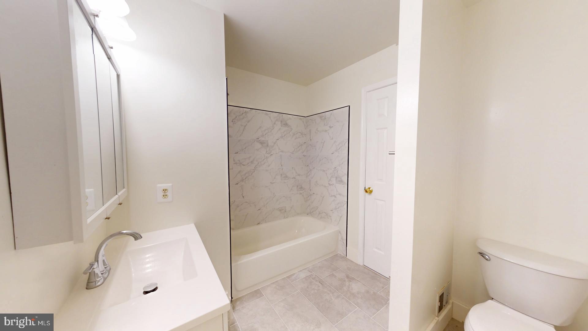 ROXBURY OF MT VERNON - Residential Lease