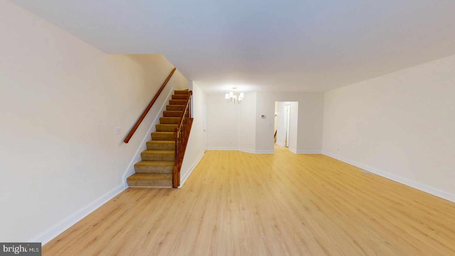 ROXBURY OF MT VERNON - Residential Lease