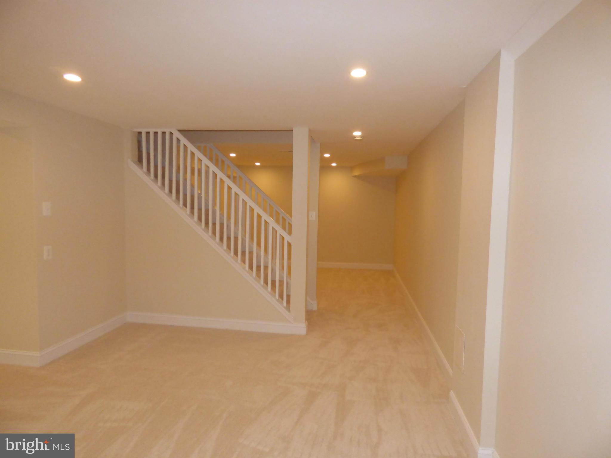 HICKORY FARMS - Residential