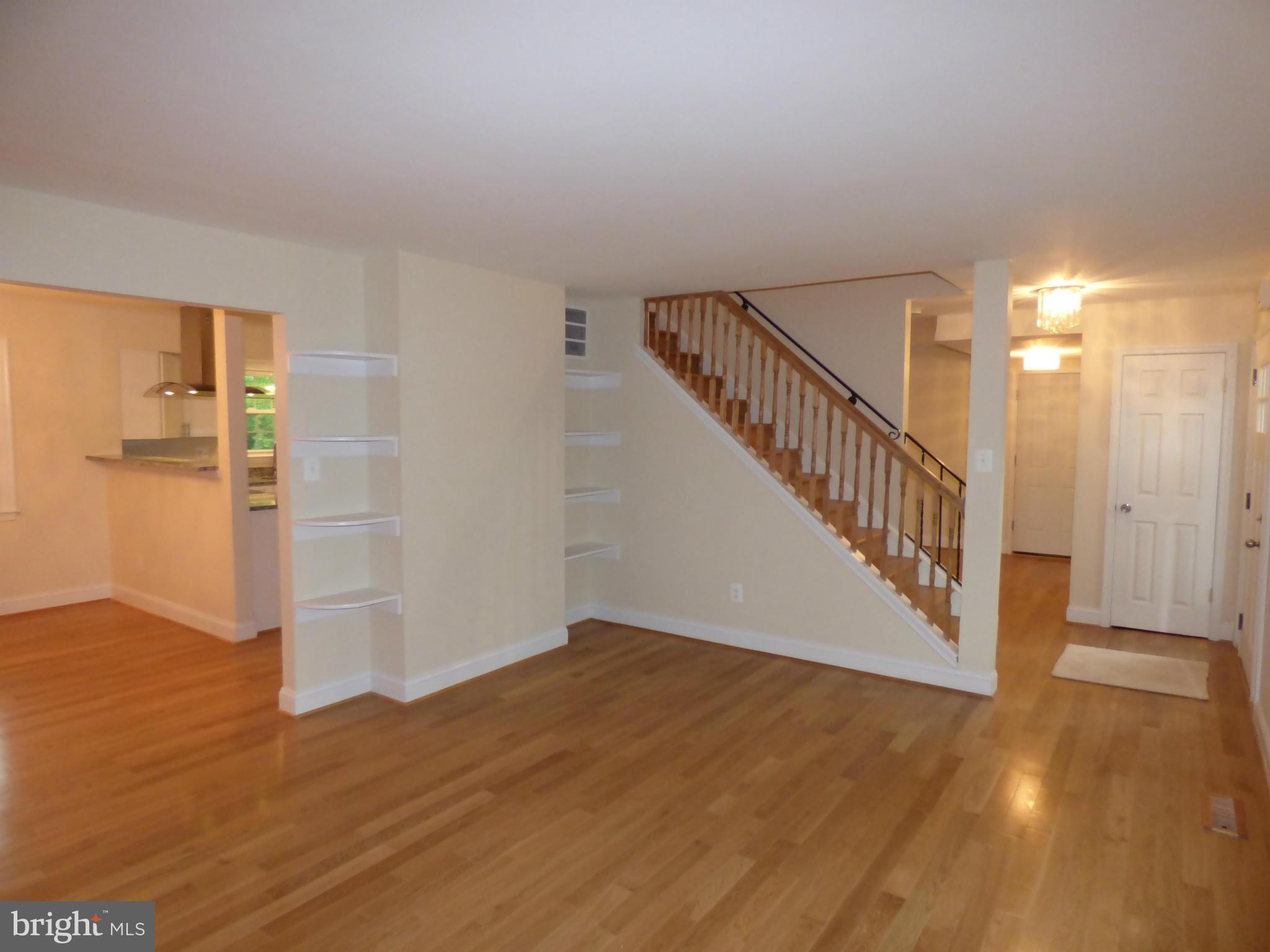 HICKORY FARMS - Residential