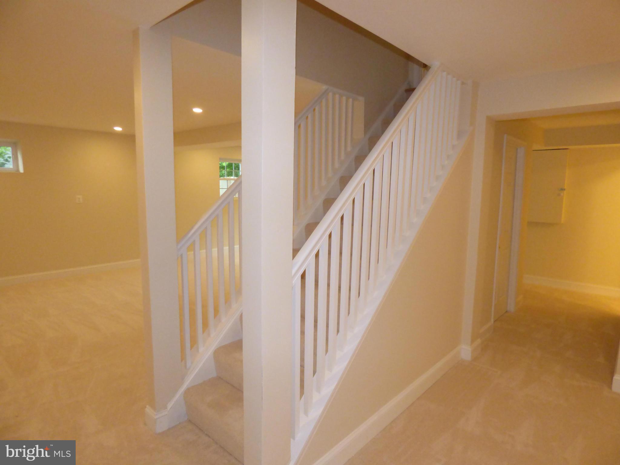 HICKORY FARMS - Residential