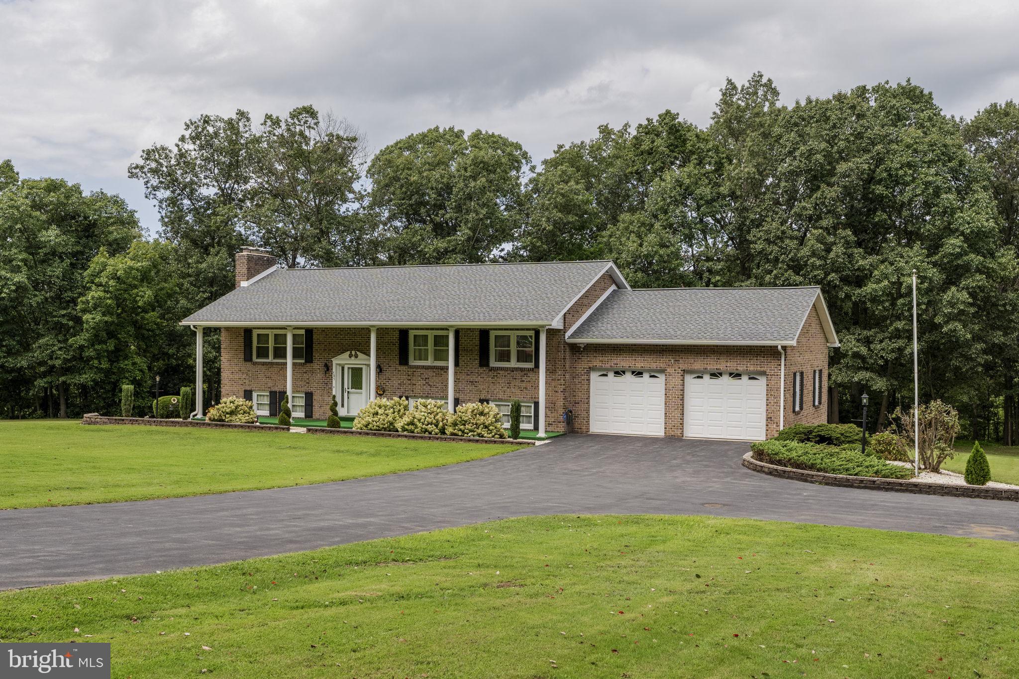 585 N RIDGE ROAD