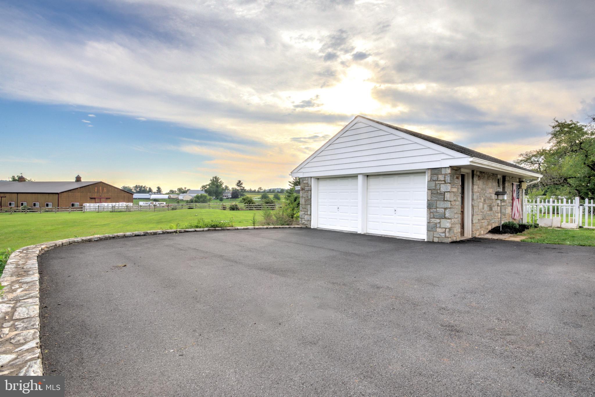 844 W SWARTZVILLE ROAD