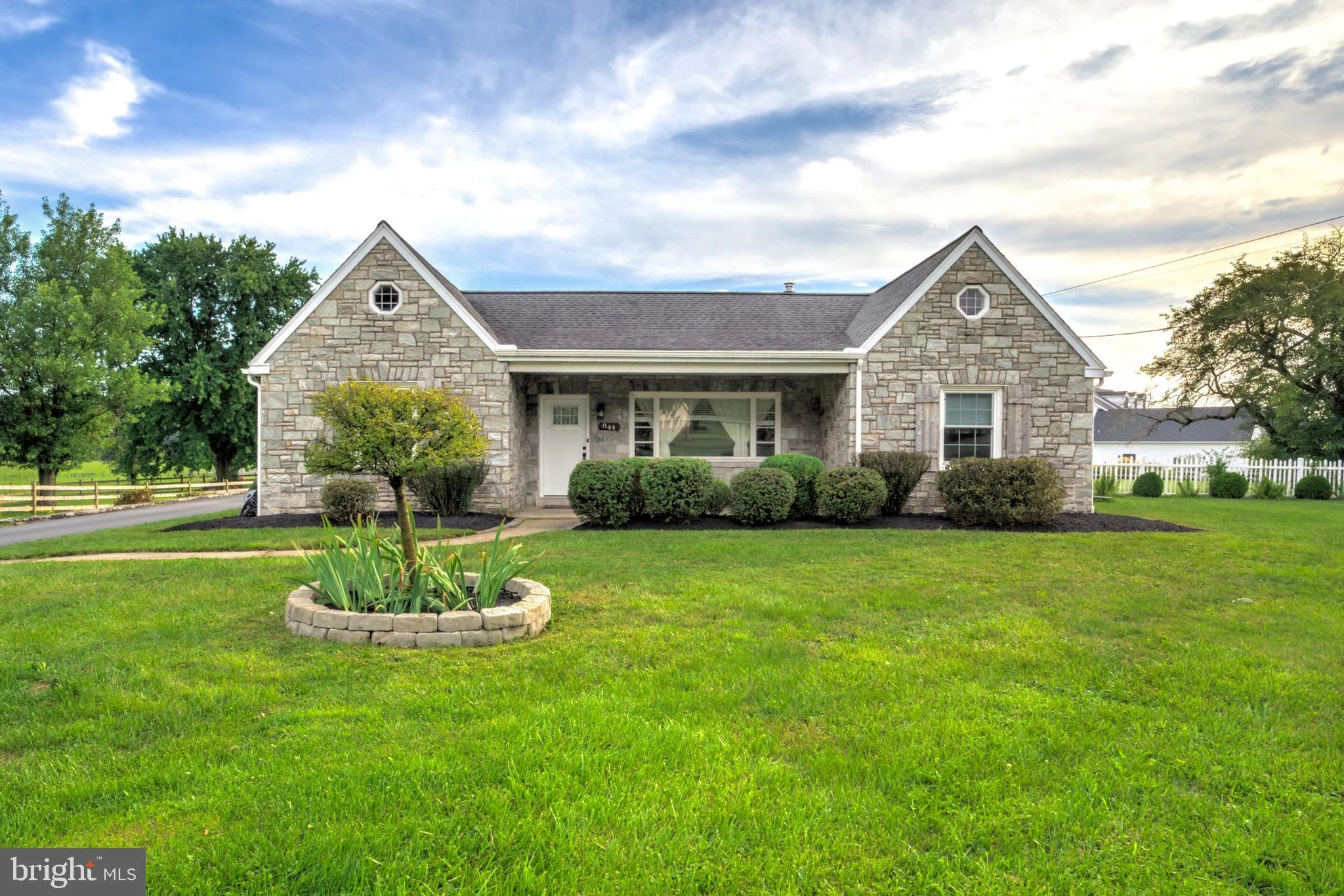 844 W Swartzville Road, Reinholds, PA, 17569