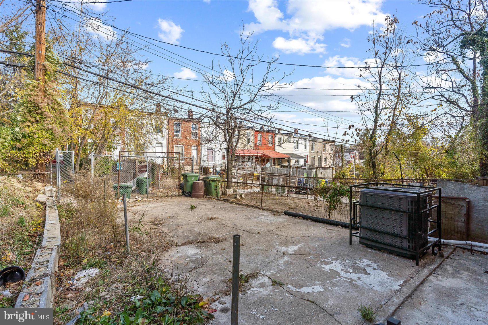 COLD SPRING NEWTOWN - Residential