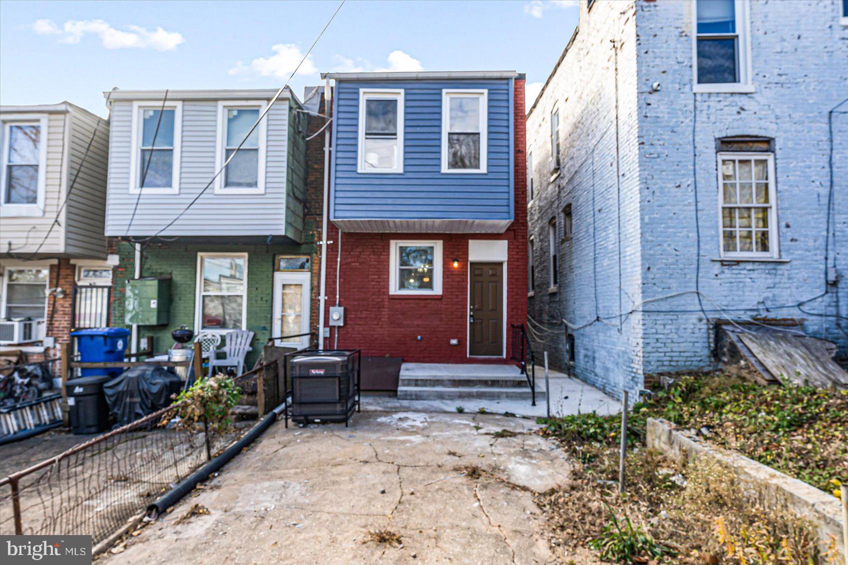 COLD SPRING NEWTOWN - Residential