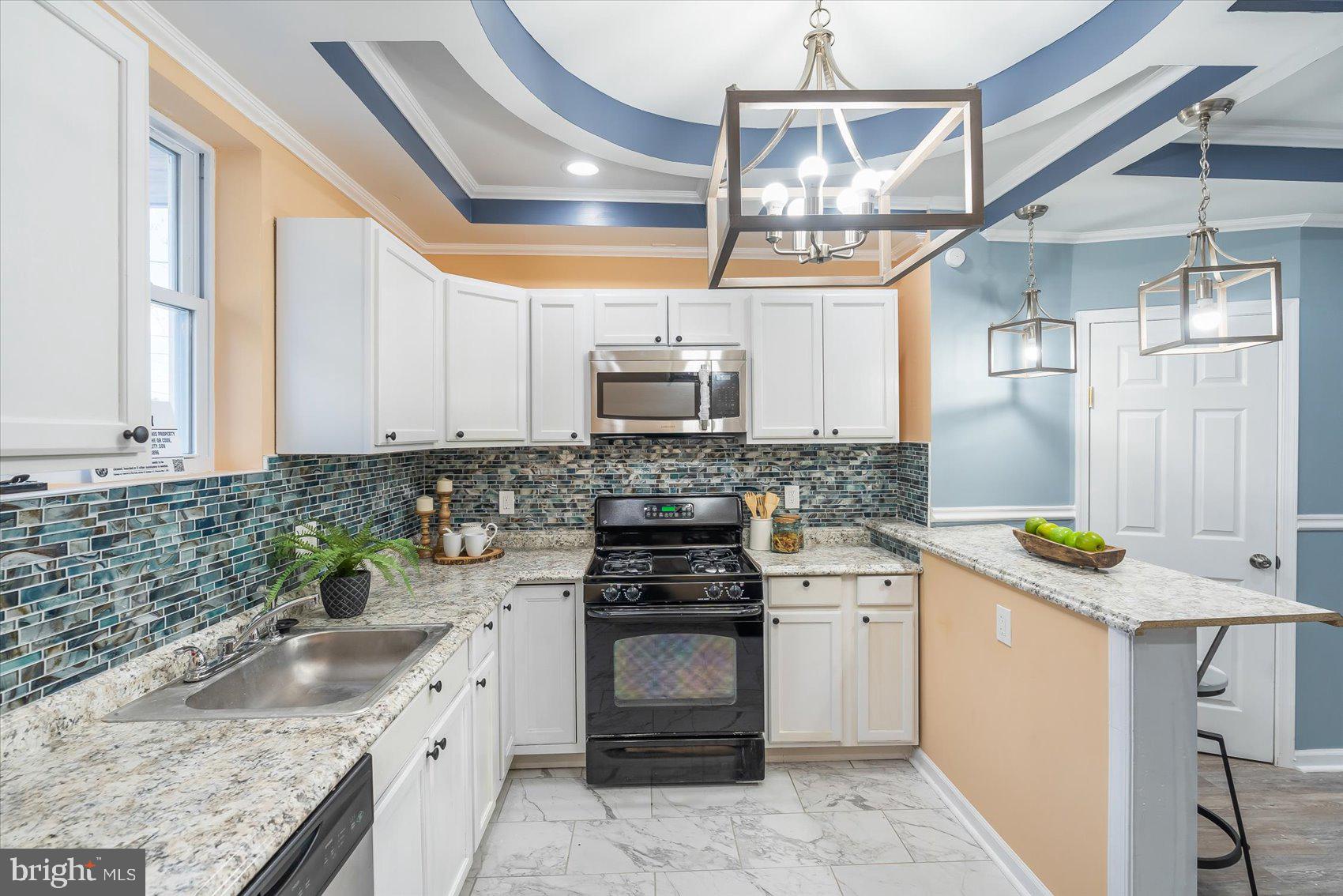 COLD SPRING NEWTOWN - Residential