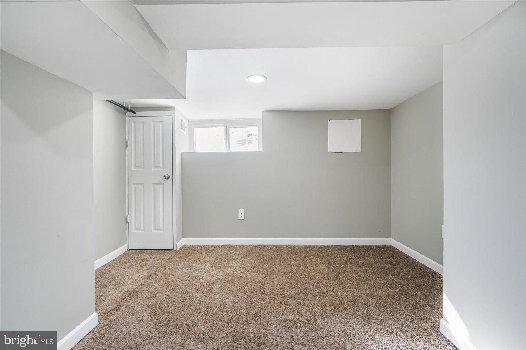 COLD SPRING NEWTOWN - Residential