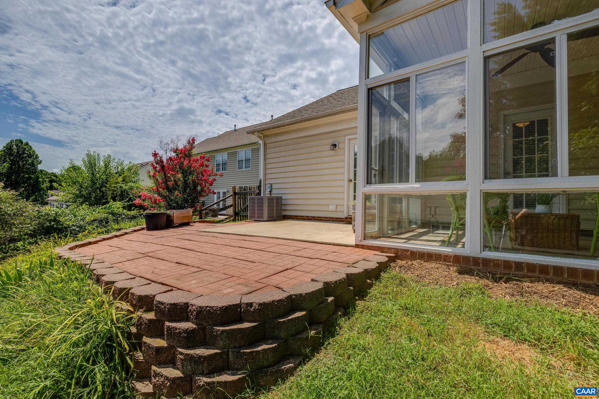 FOREST LAKES SOUTH - Residential