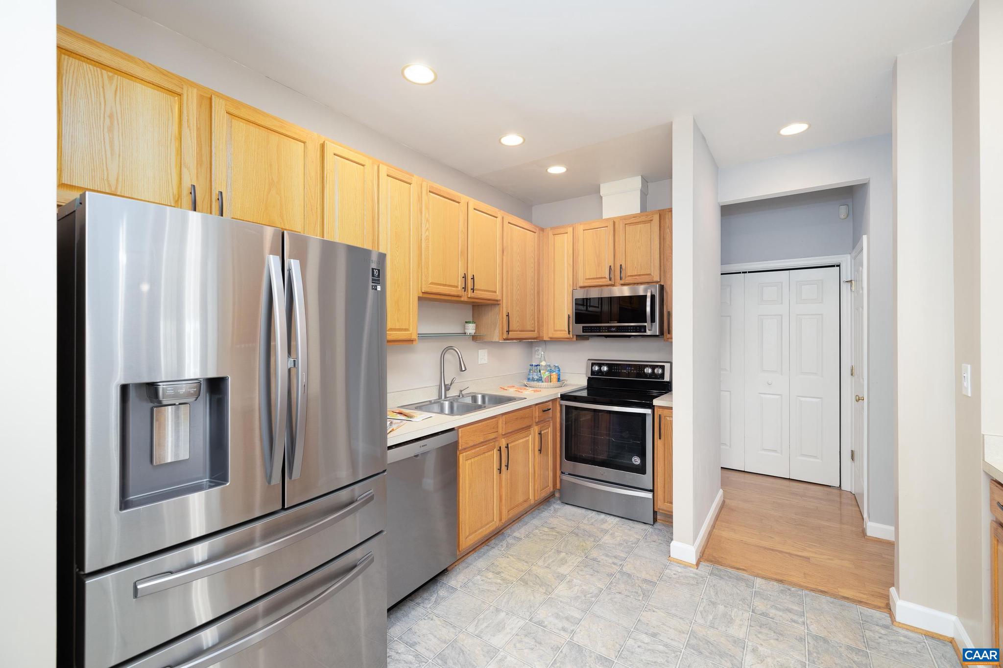 FOREST LAKES SOUTH - Residential