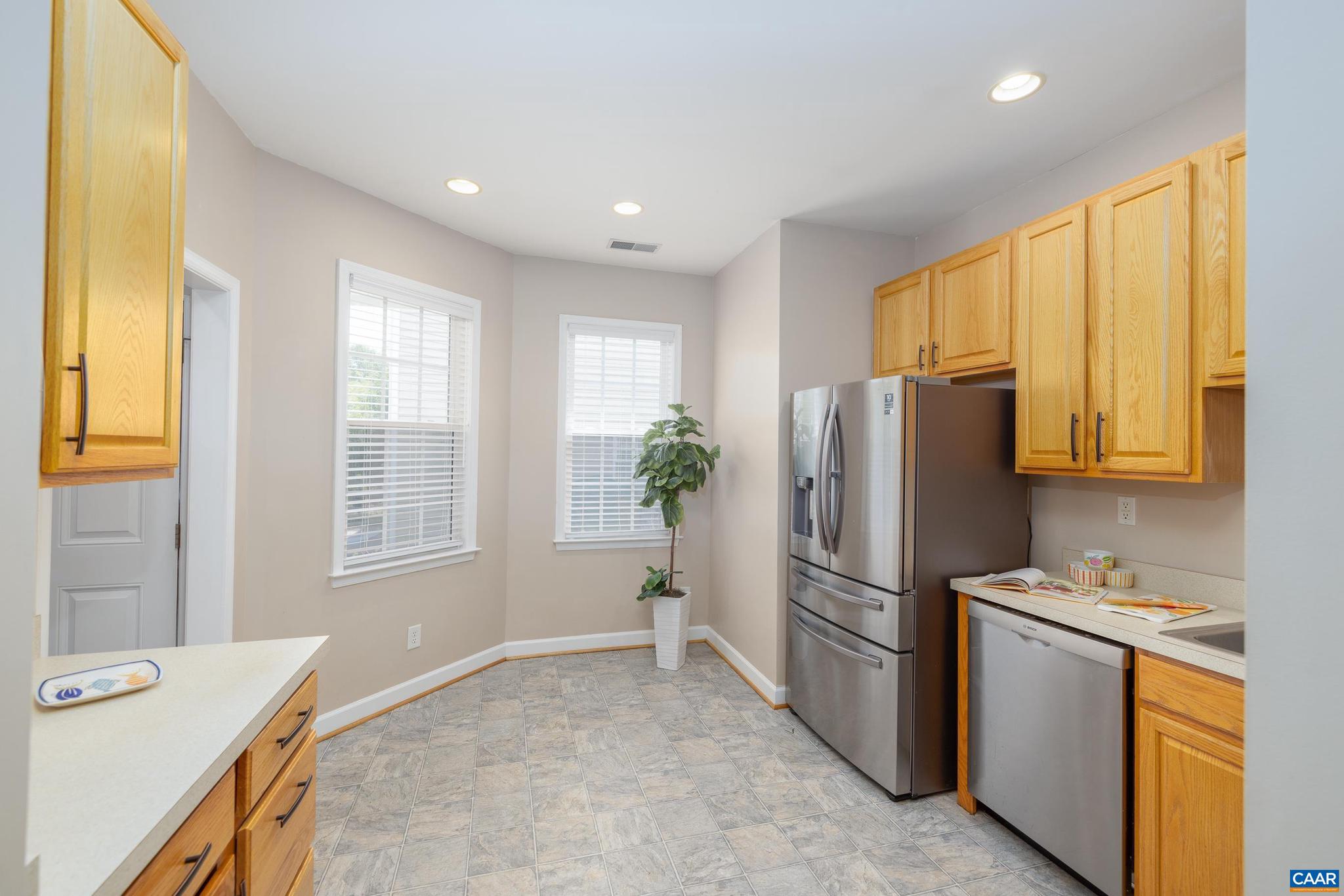 FOREST LAKES SOUTH - Residential