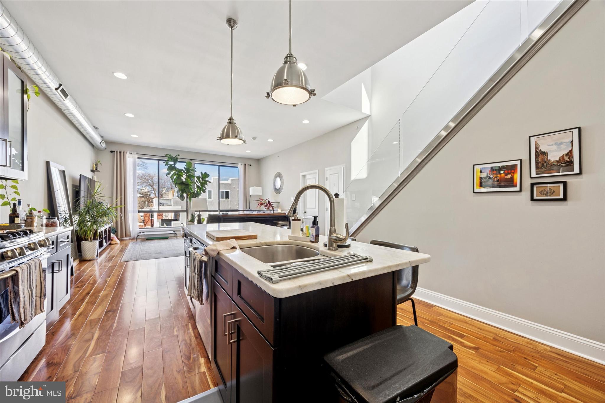 SPRING ARTS - Residential Lease