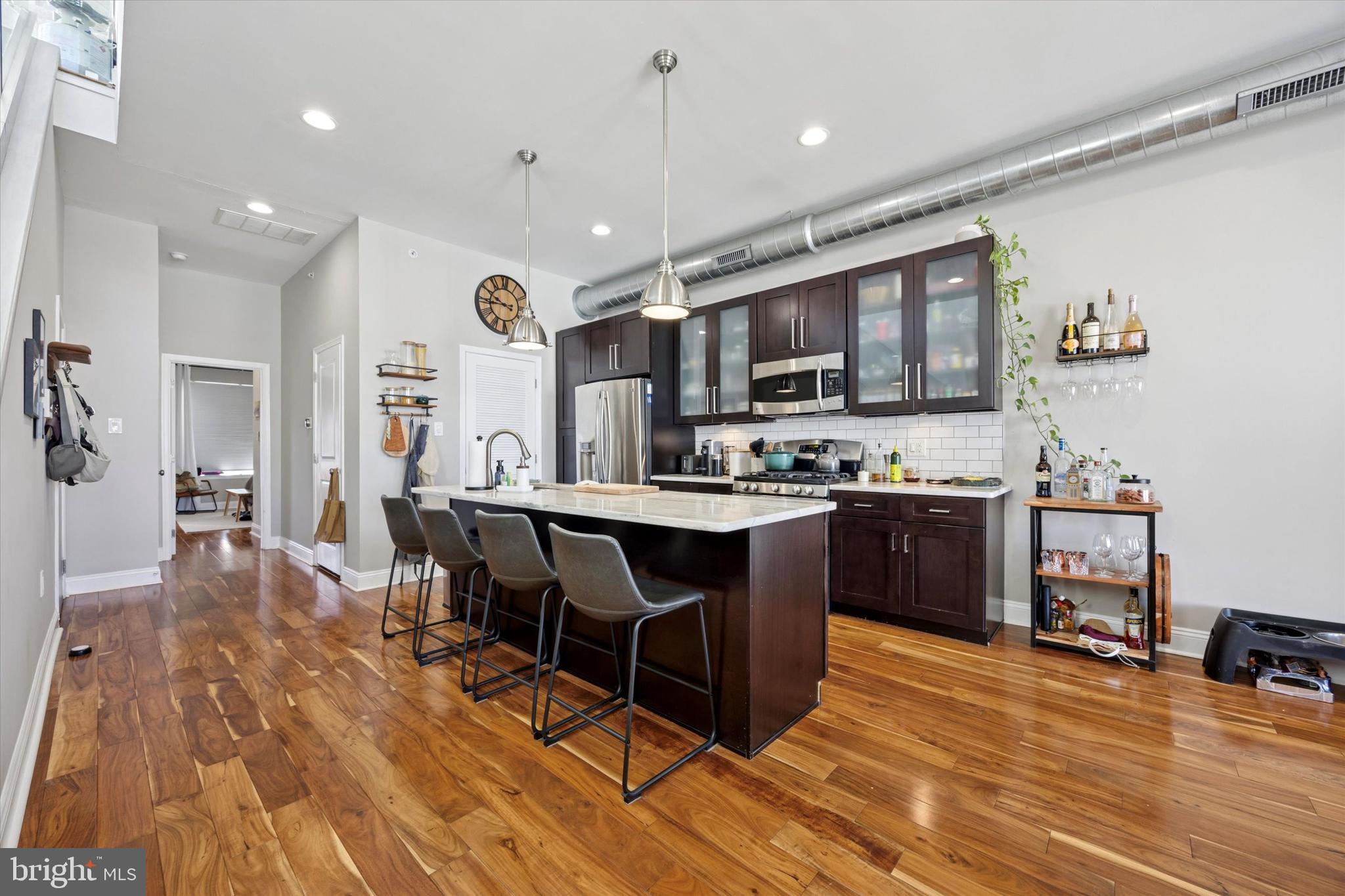 SPRING ARTS - Residential Lease