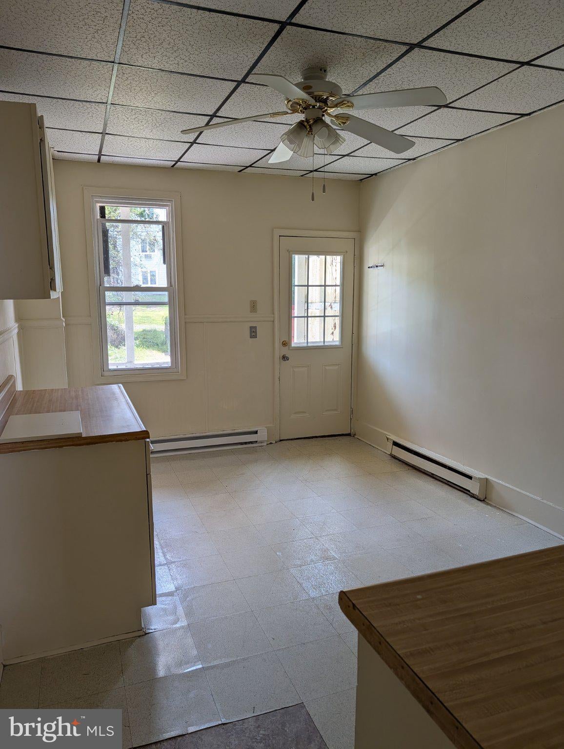 438 W 6TH STREET