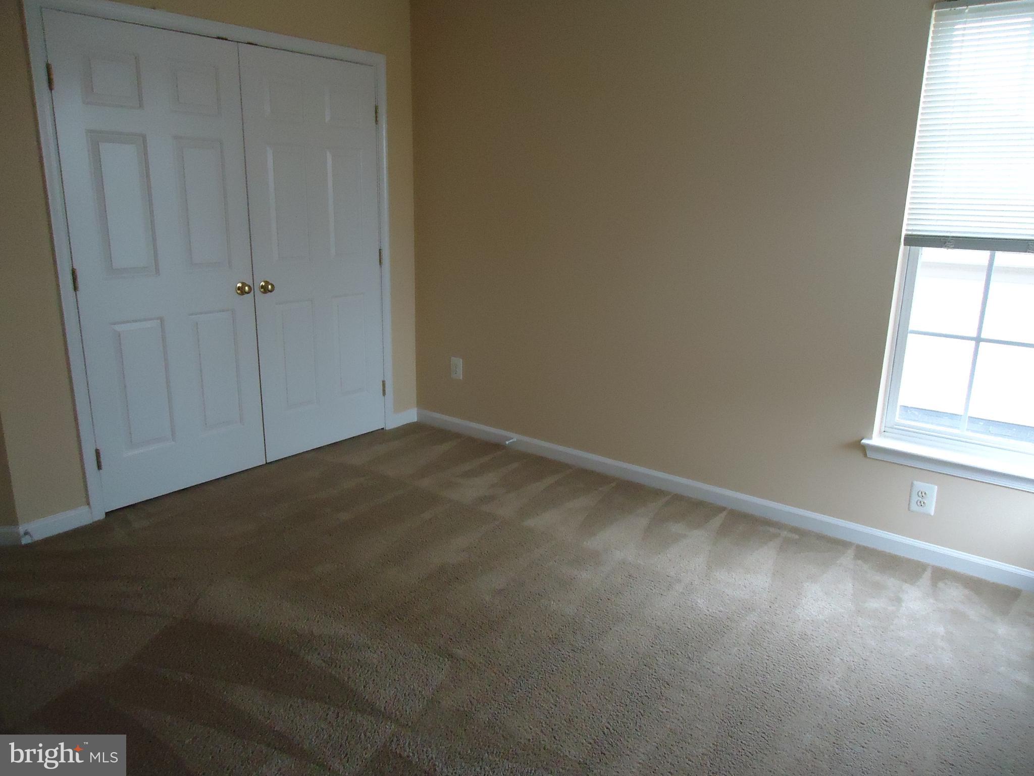 RIVERDALE - Residential Lease