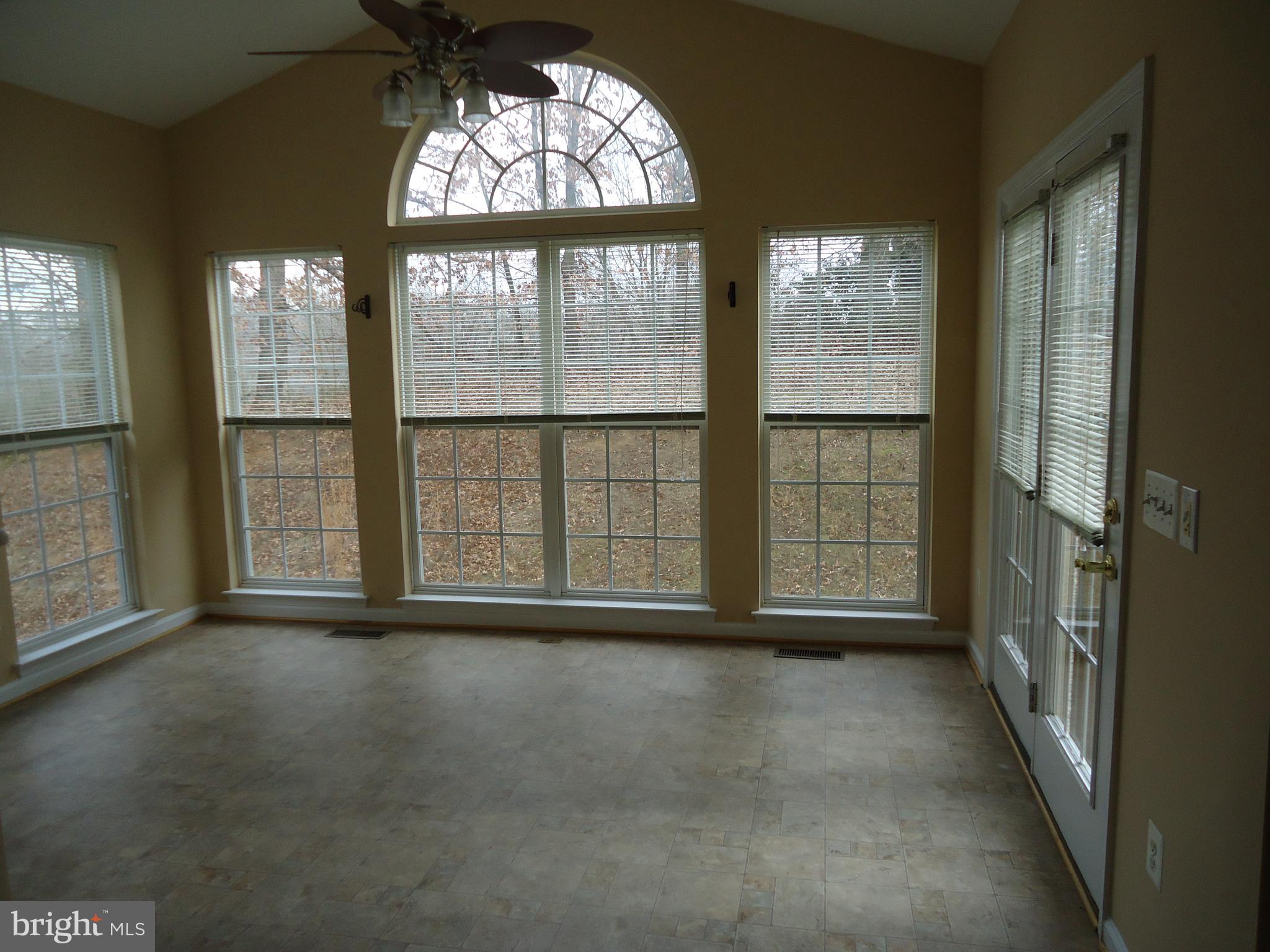 RIVERDALE - Residential Lease