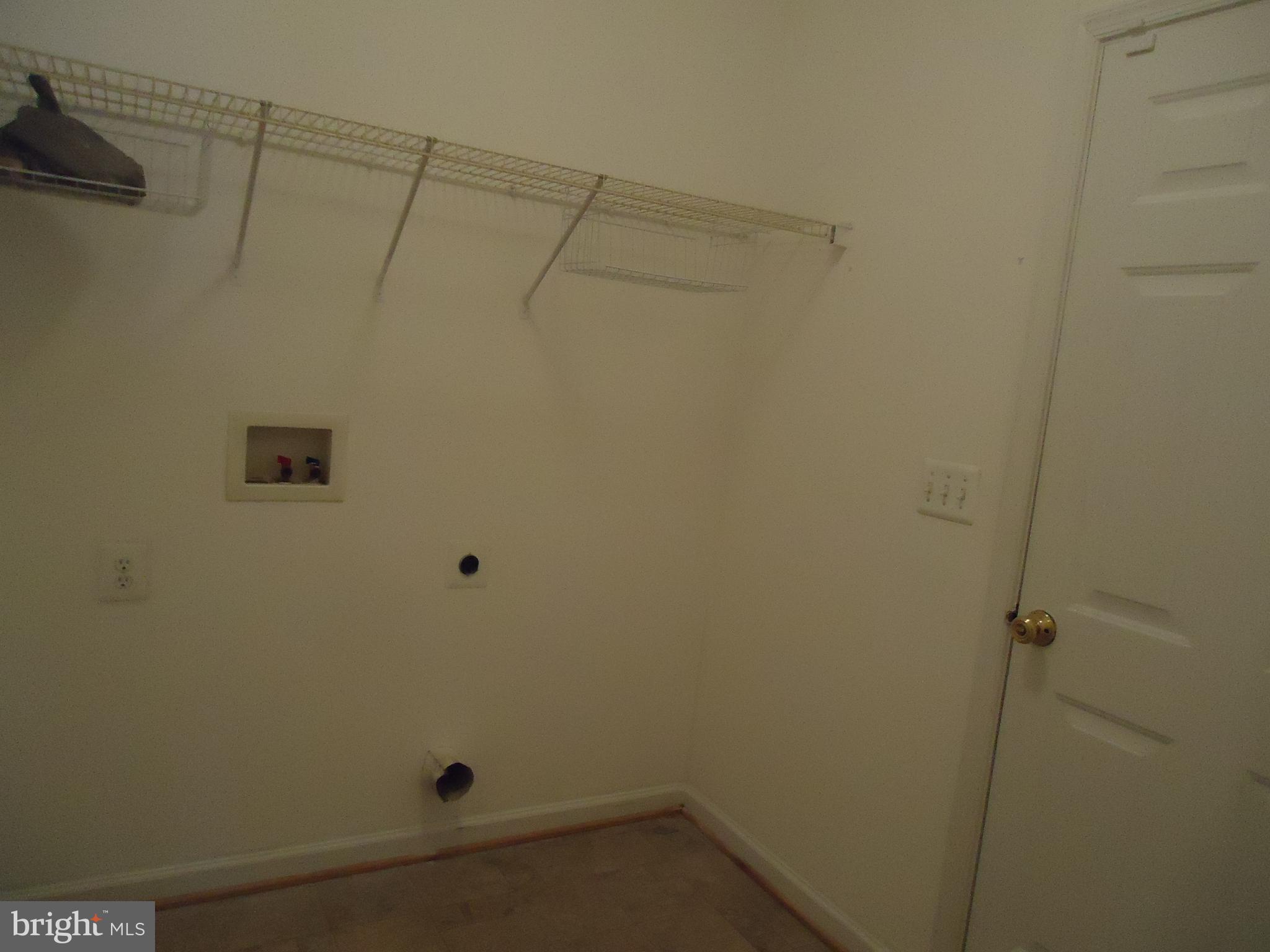 RIVERDALE - Residential Lease