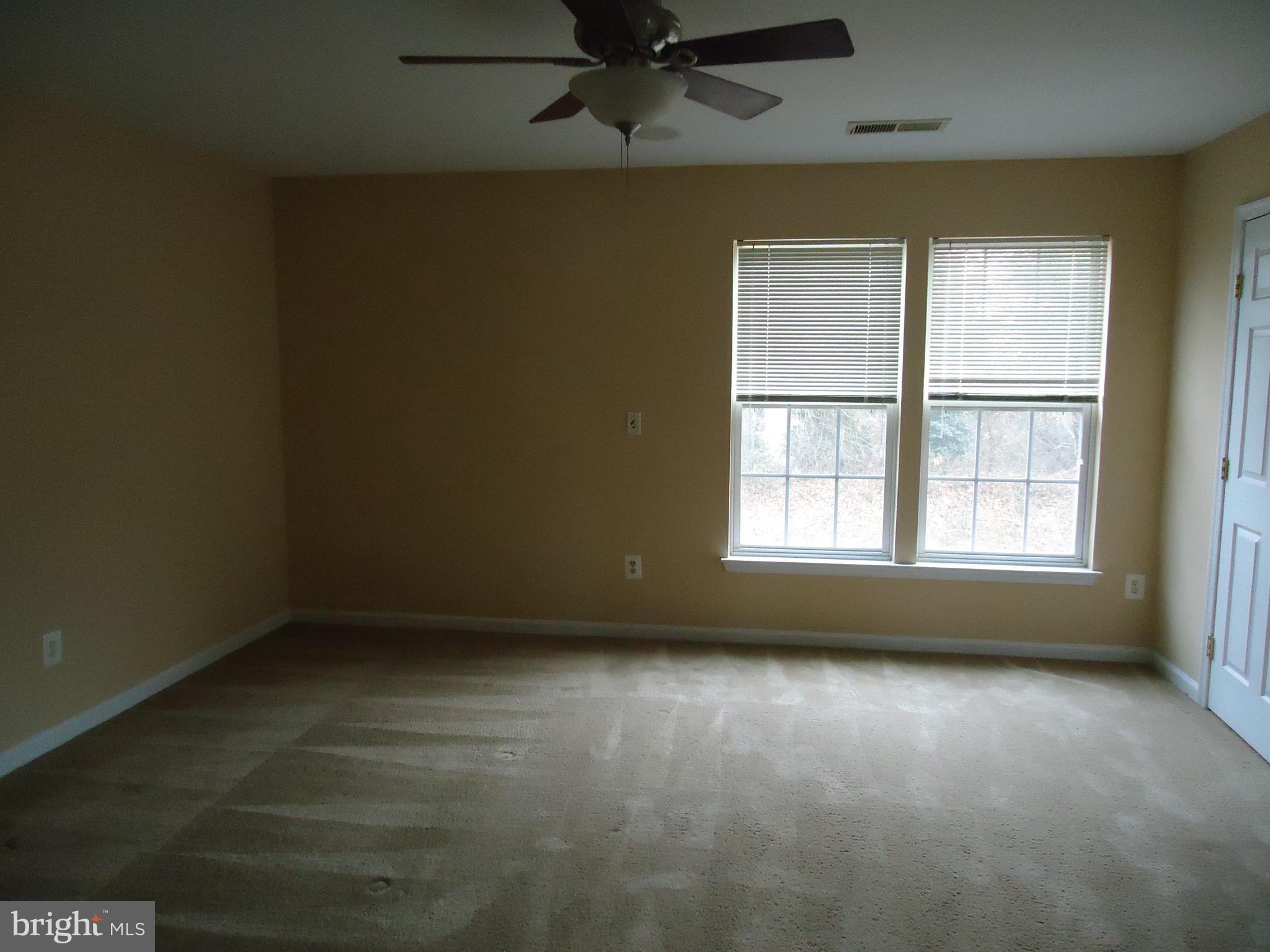 RIVERDALE - Residential Lease