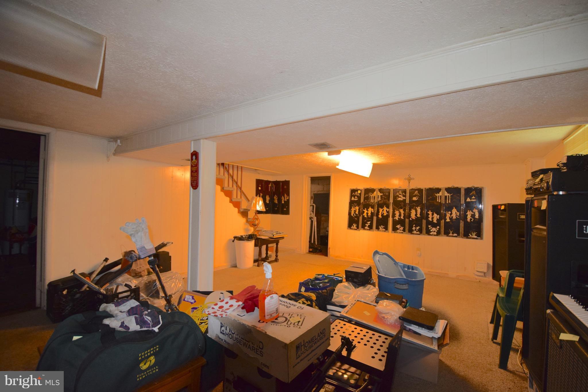 CATONSVILLE MANOR - Residential