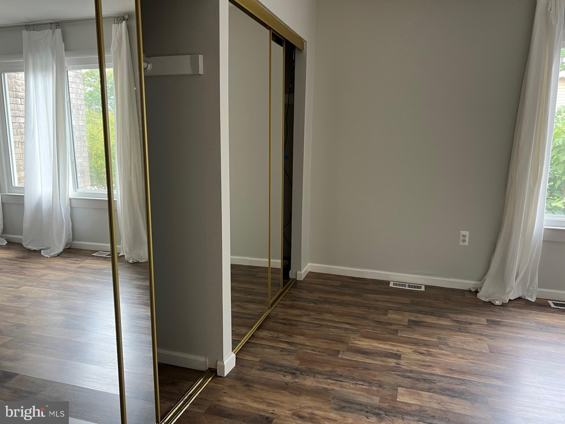 MANASSAS PARK VILLAGE - Residential Lease