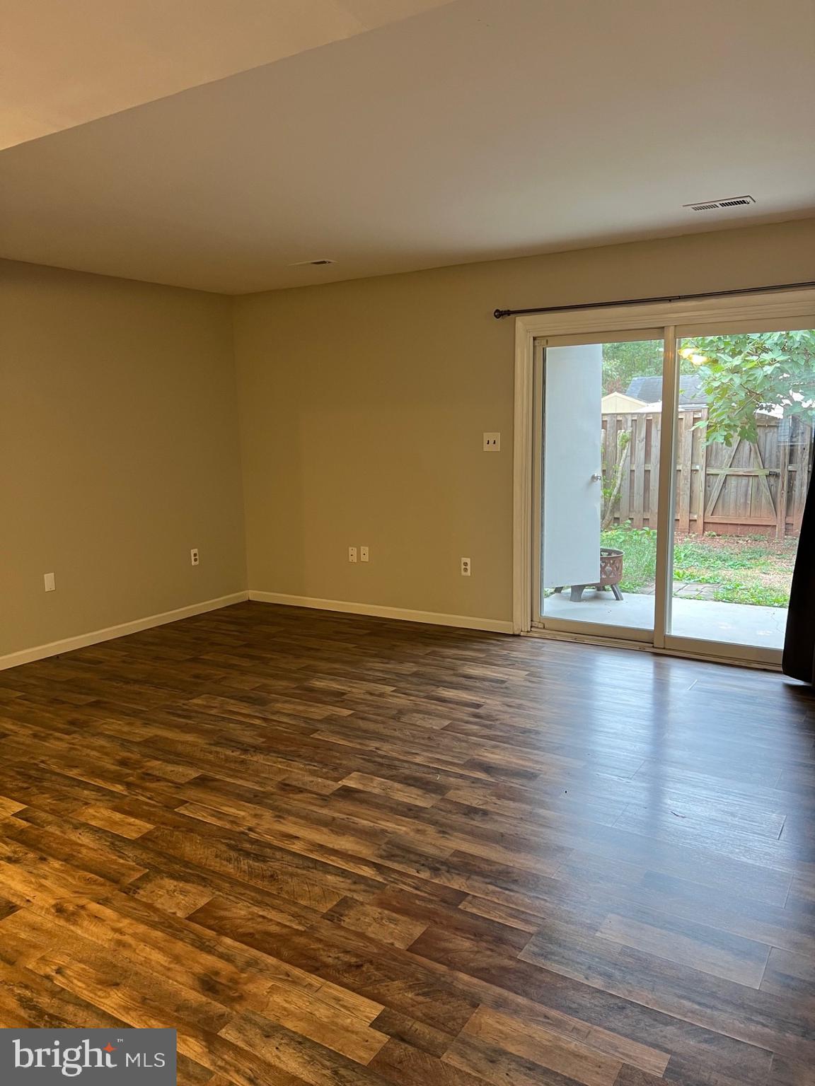 MANASSAS PARK VILLAGE - Residential Lease