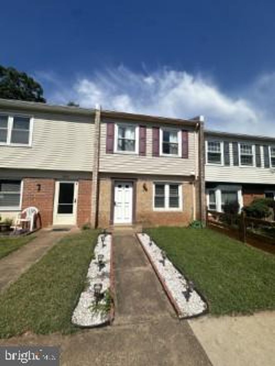 Welcome to this beautifully updated 2-bedroom, 1.5-bath townhouse in the heart of Manassas Park! With modern upgrades, a smart layout, and a private fenced yard, this home offers comfort, convenience, and style.

🏡 Home Features:
• 2 spacious bedrooms with large closets and plenty of natural light
• 1.5 updated bathrooms – a full bath upstairs plus a convenient half bath on the main level
• Bright, open living room with a sliding glass door leading to your private patio and fenced backyard – perfect for entertaining or relaxing outdoors