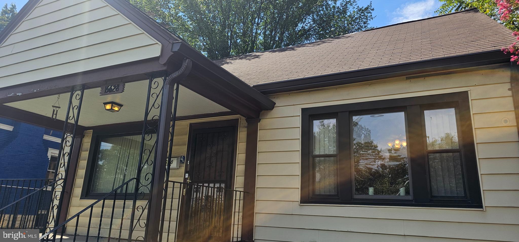 6628 EASTERN AVENUE NW