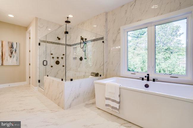 PIMMIT HILLS - Residential