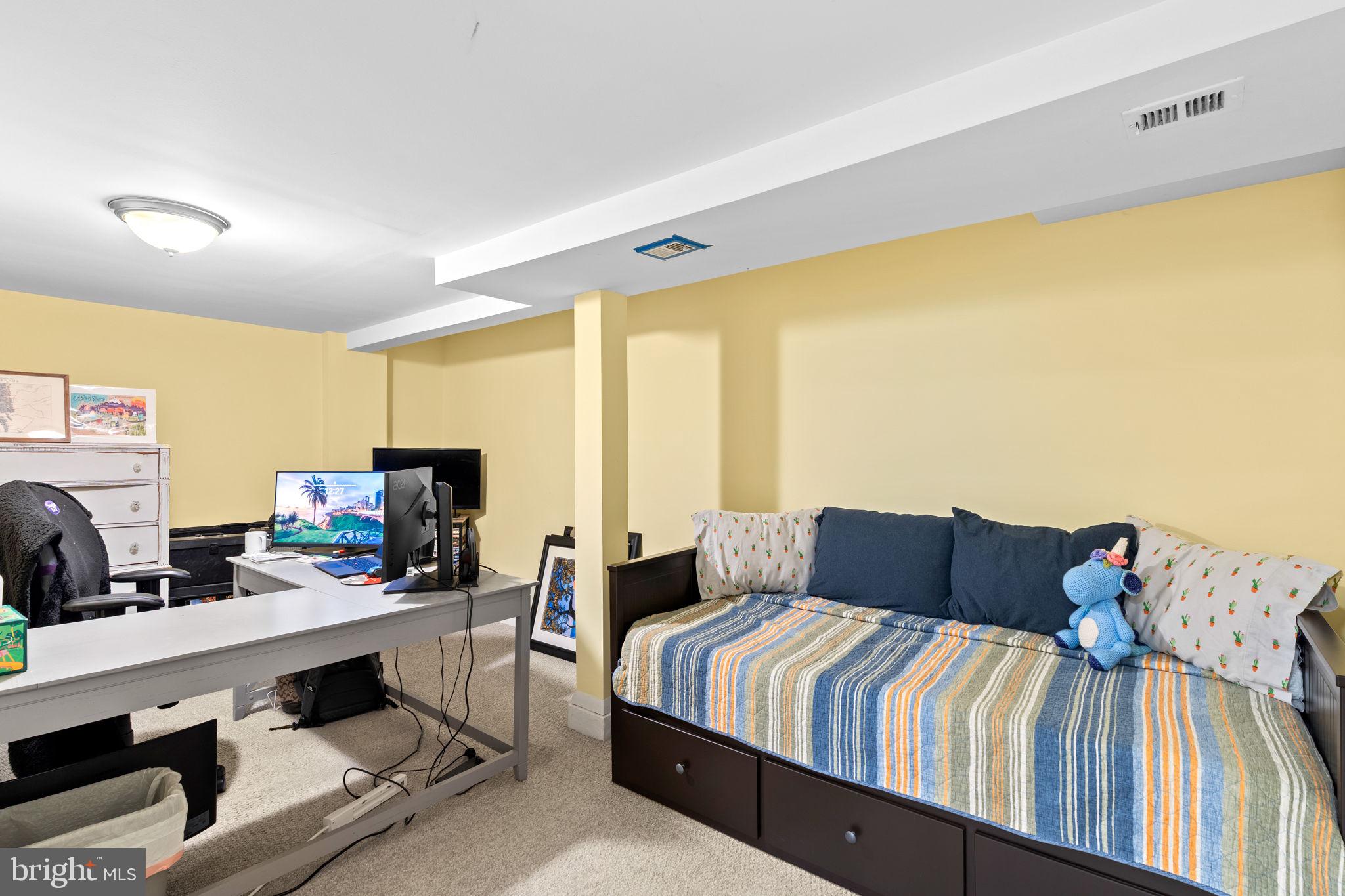 CARROLL KNOLLS - Residential