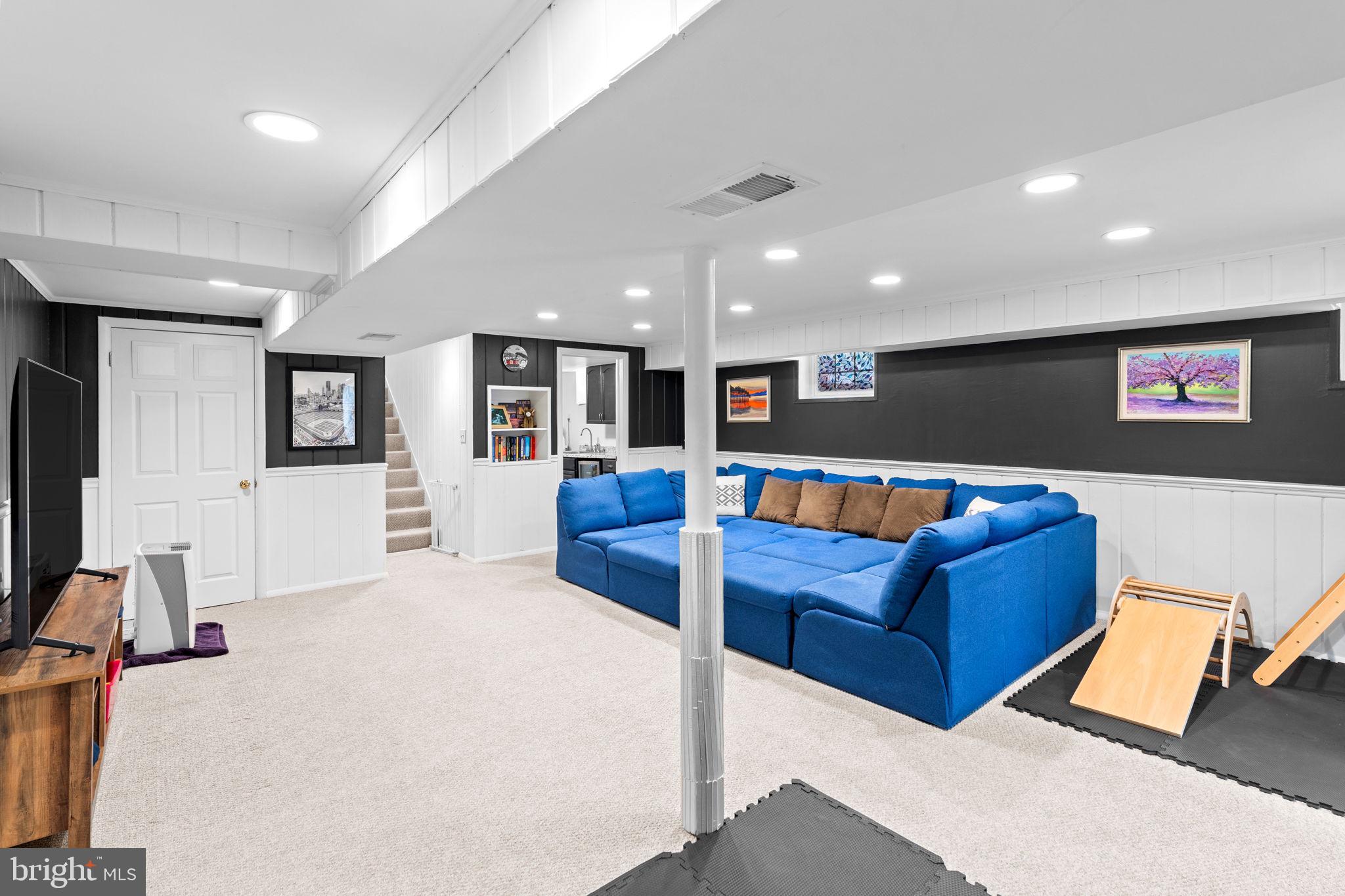 CARROLL KNOLLS - Residential