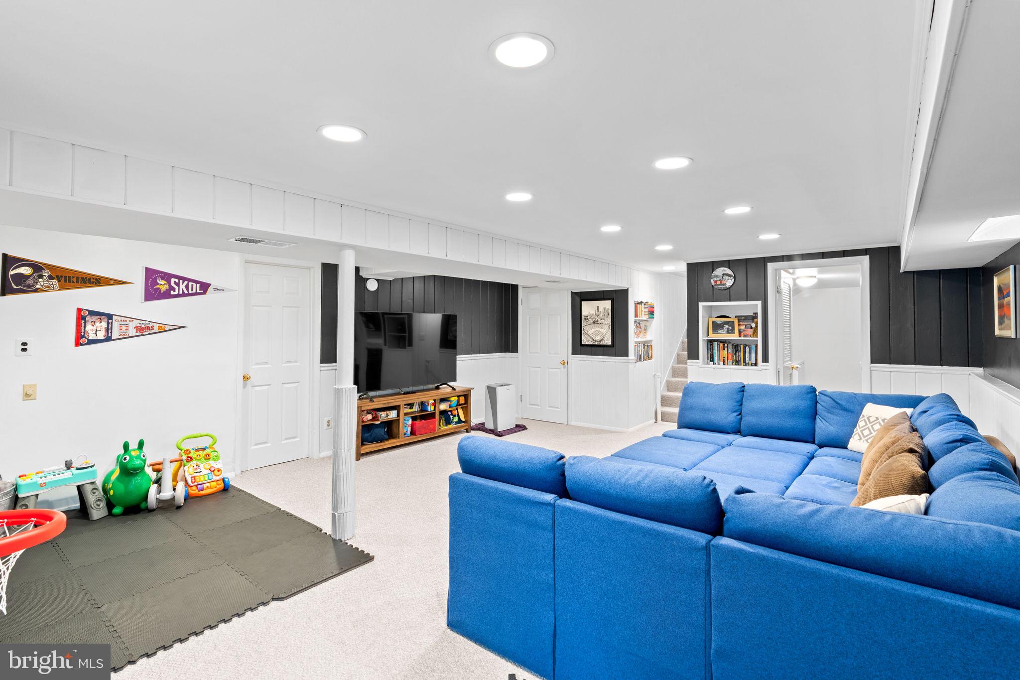 CARROLL KNOLLS - Residential
