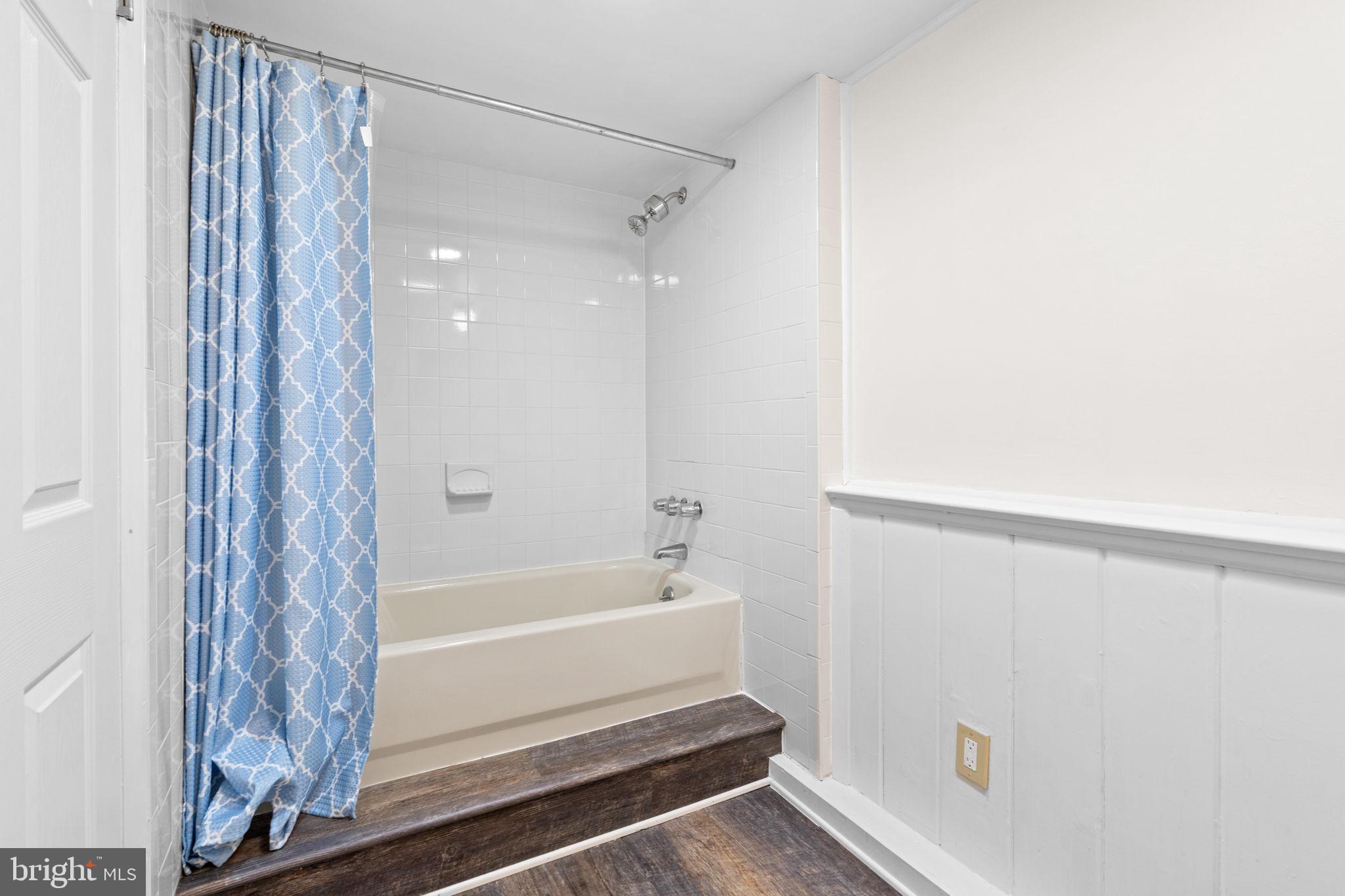 CARROLL KNOLLS - Residential