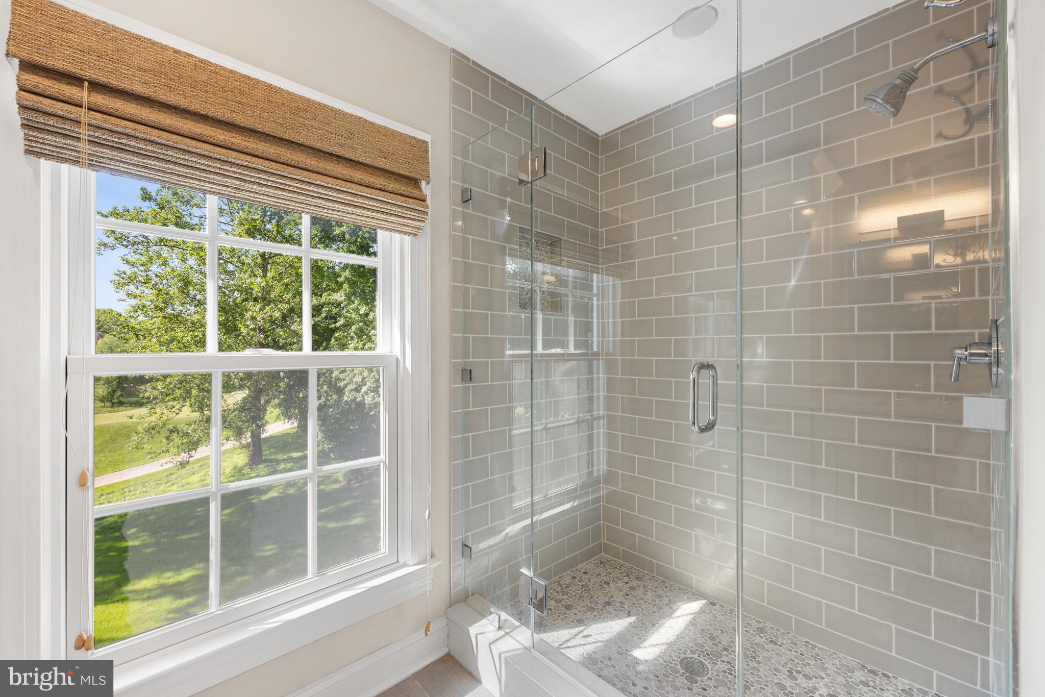 AVENEL - Residential