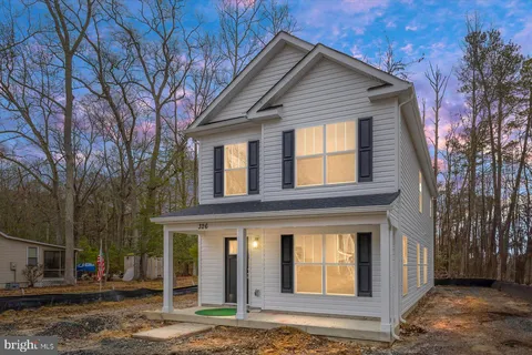 326 12th Street, Colonial Beach, VA MLS: VAWE2008854