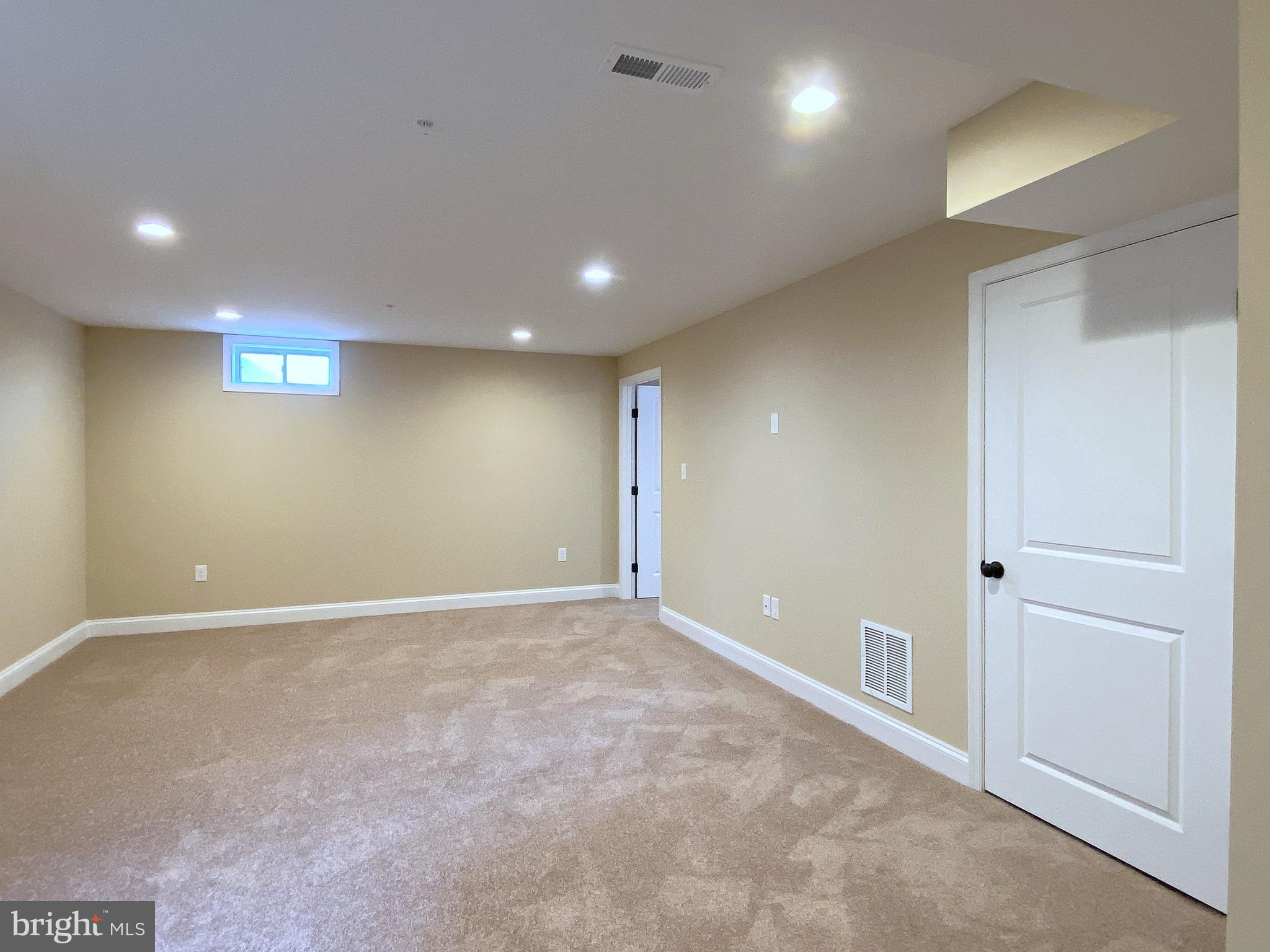 EDGEMERE/SPARROWS POINT - Residential