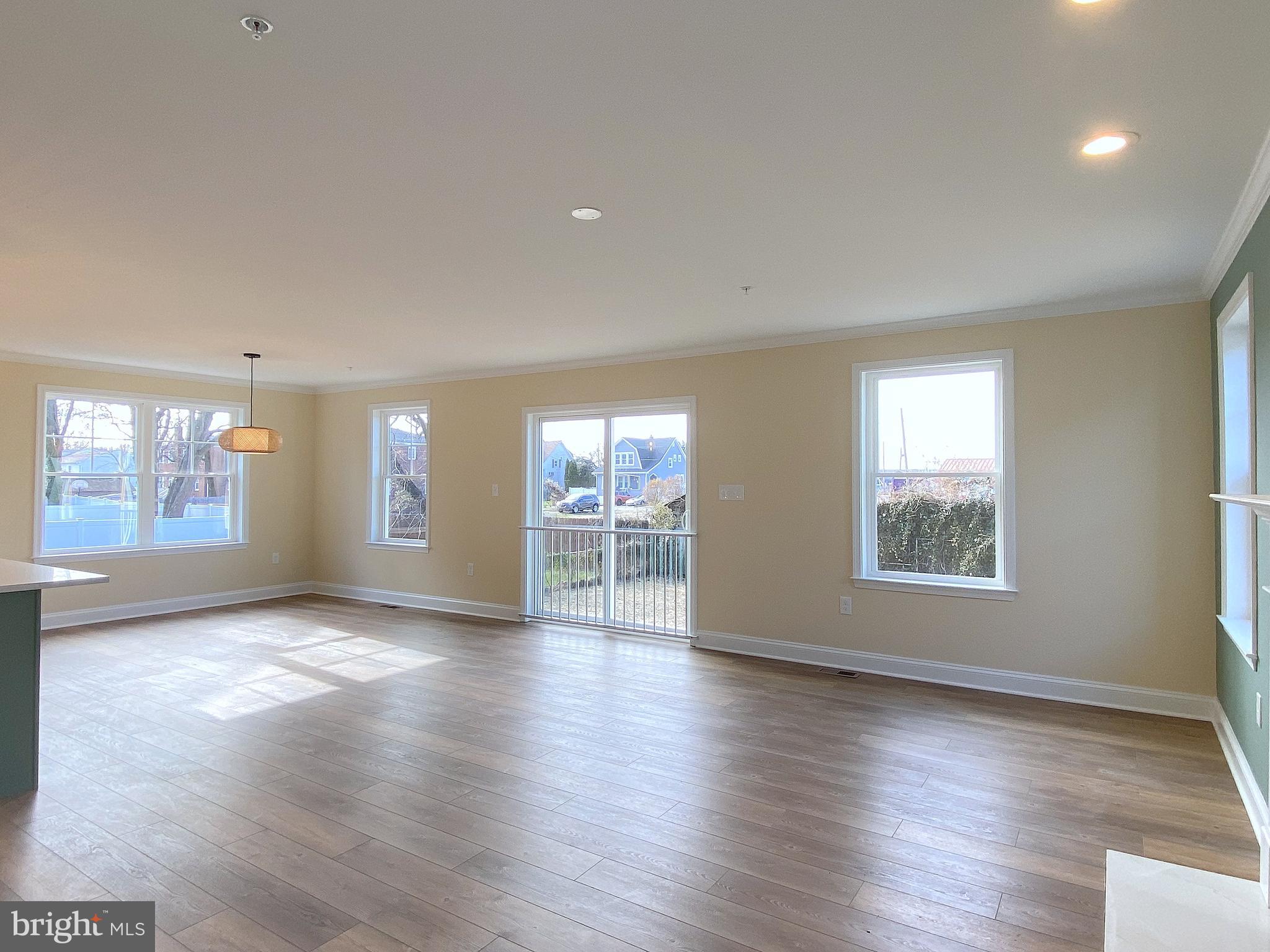 EDGEMERE/SPARROWS POINT - Residential