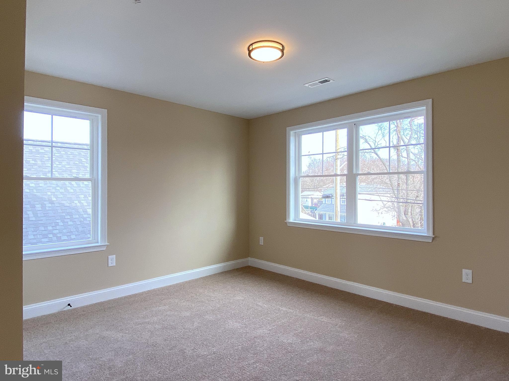 EDGEMERE/SPARROWS POINT - Residential