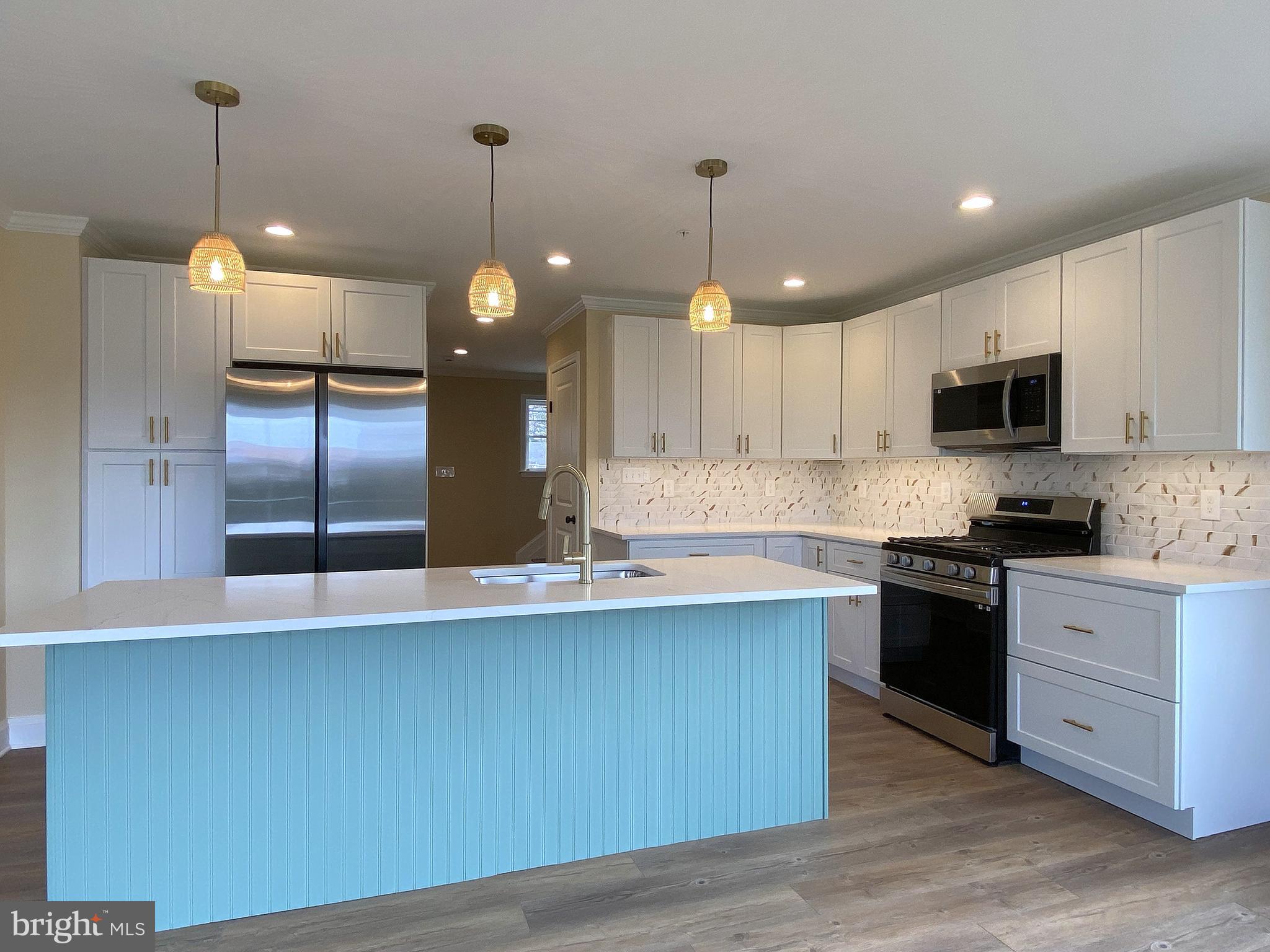 EDGEMERE/SPARROWS POINT - Residential