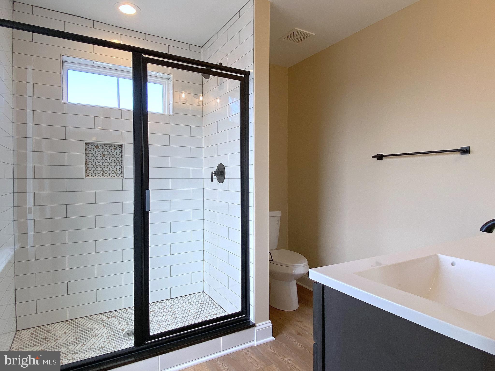 EDGEMERE/SPARROWS POINT - Residential