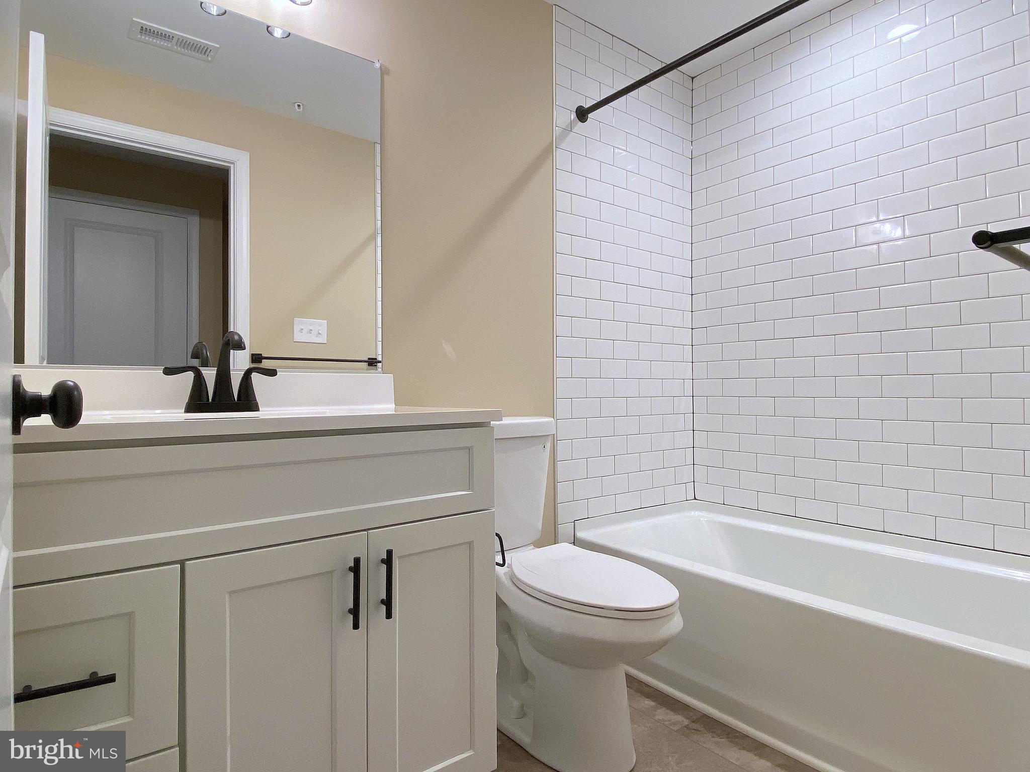 EDGEMERE/SPARROWS POINT - Residential