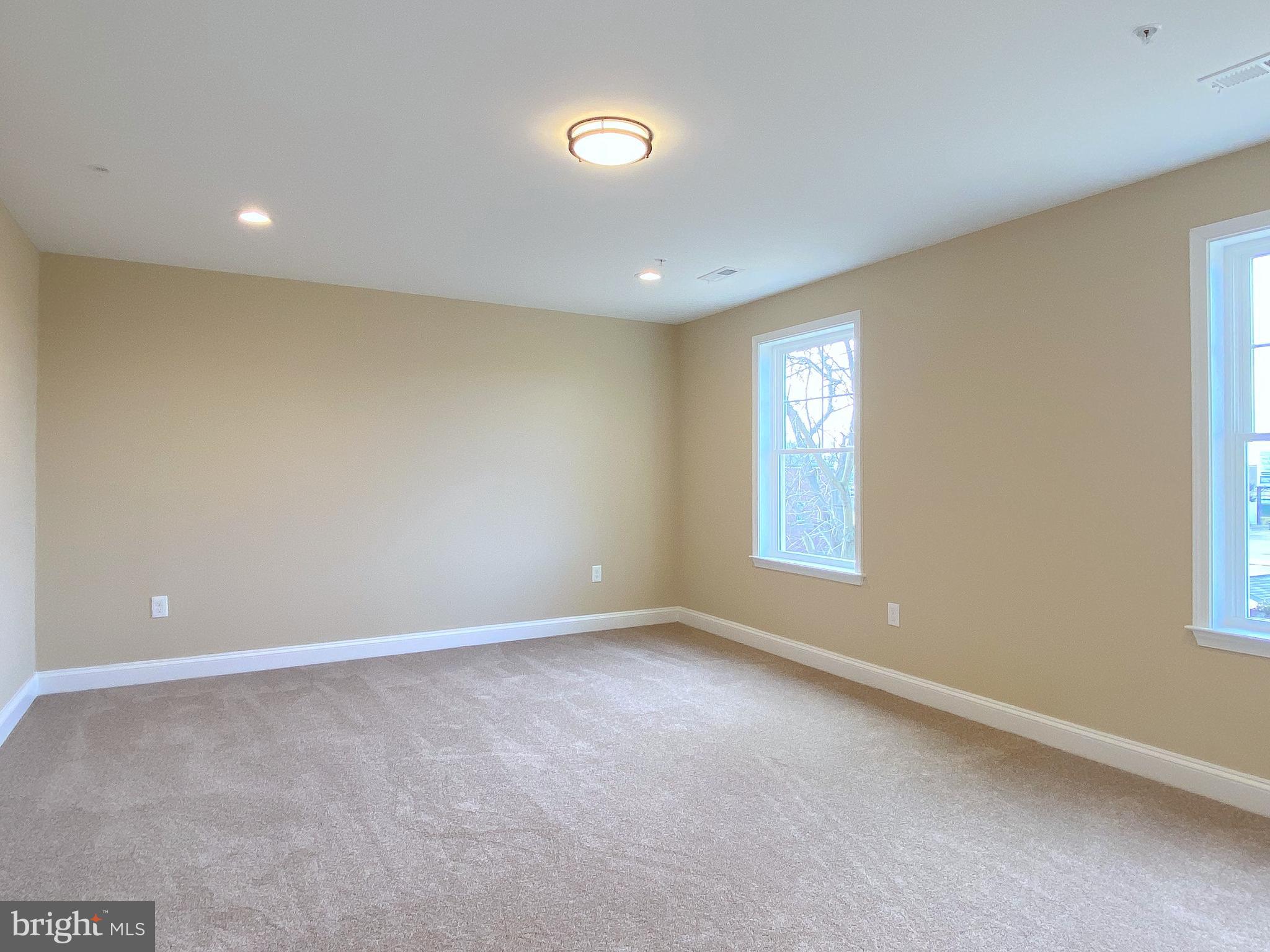 EDGEMERE/SPARROWS POINT - Residential