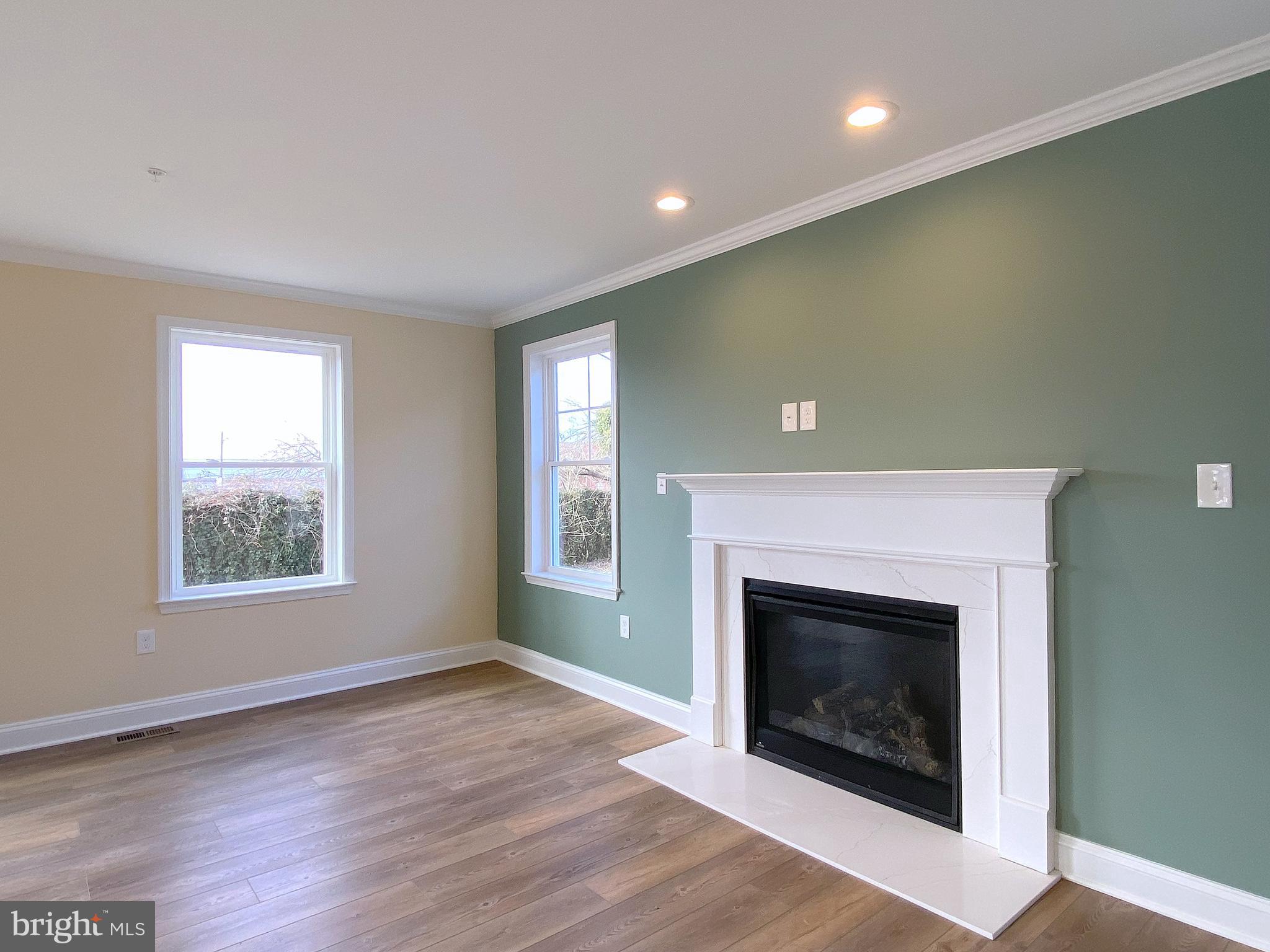 EDGEMERE/SPARROWS POINT - Residential