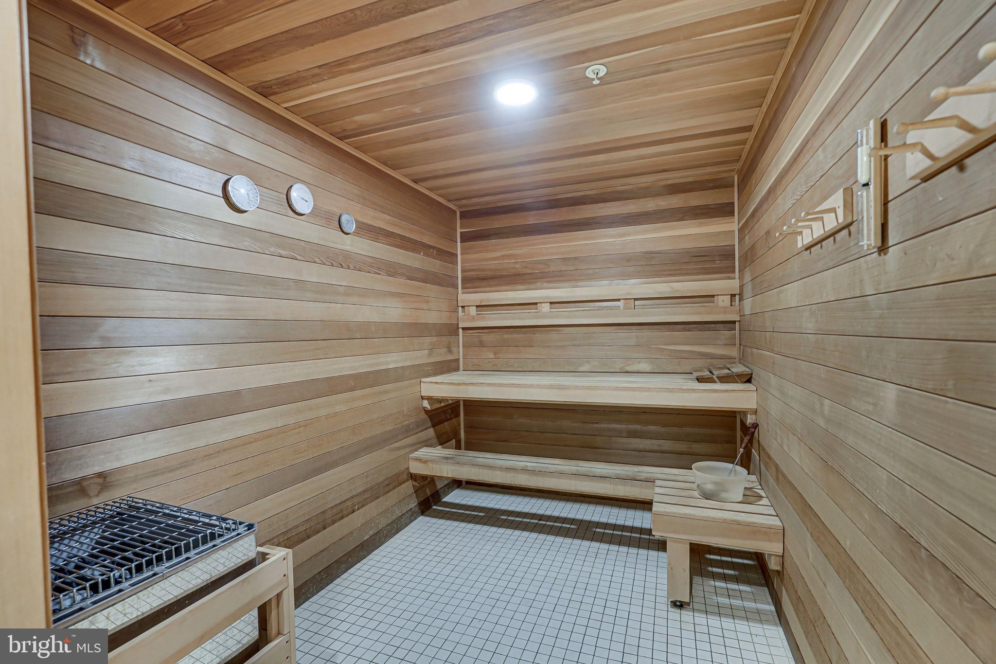 THE SIGNET - Residential