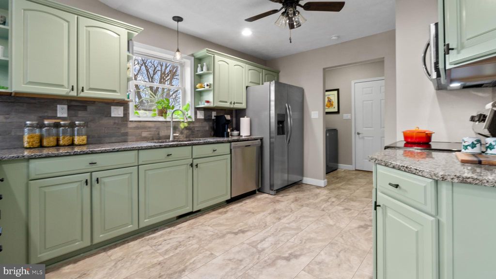 Photo of 1065 Kunkle Drive, CHAMBERSBURG, PA 17202 (MLS # PAFL2032052)