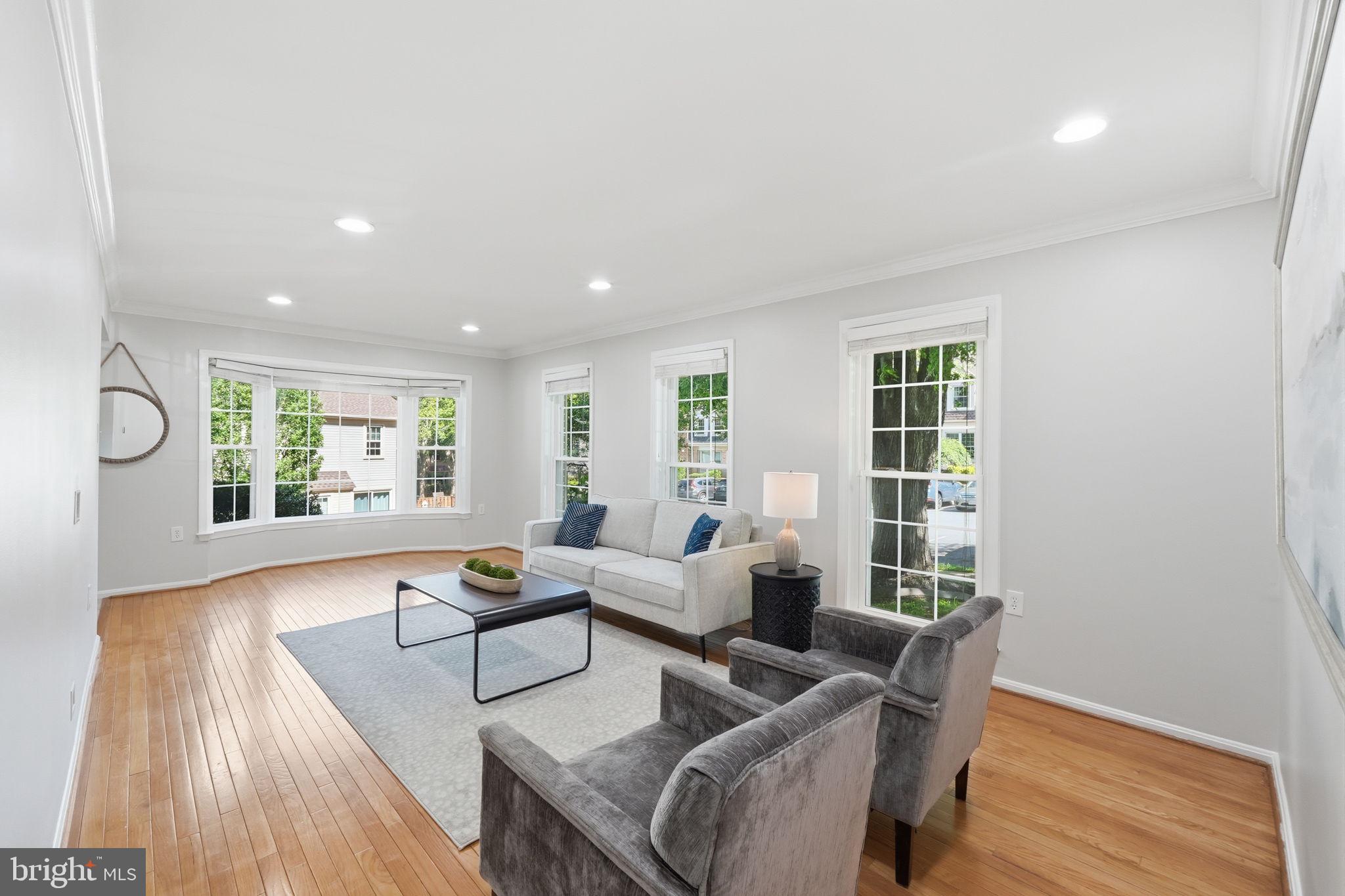 CROWNLEIGH - Residential