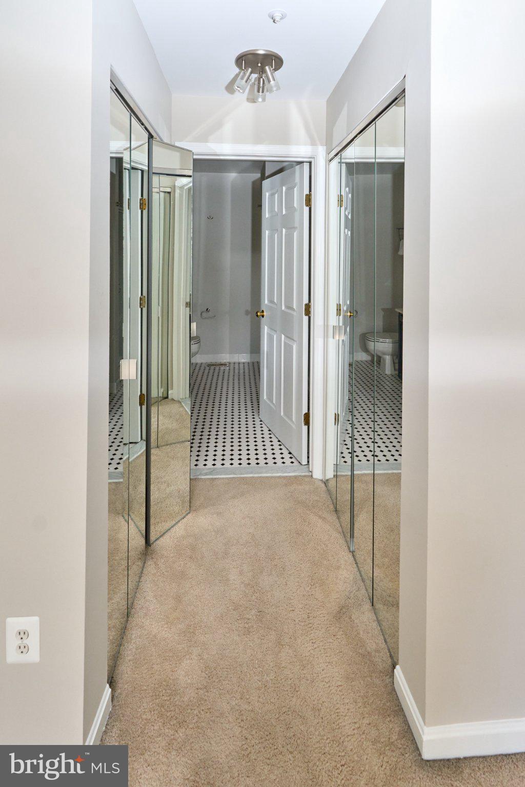 ISLAND CREEK - Residential