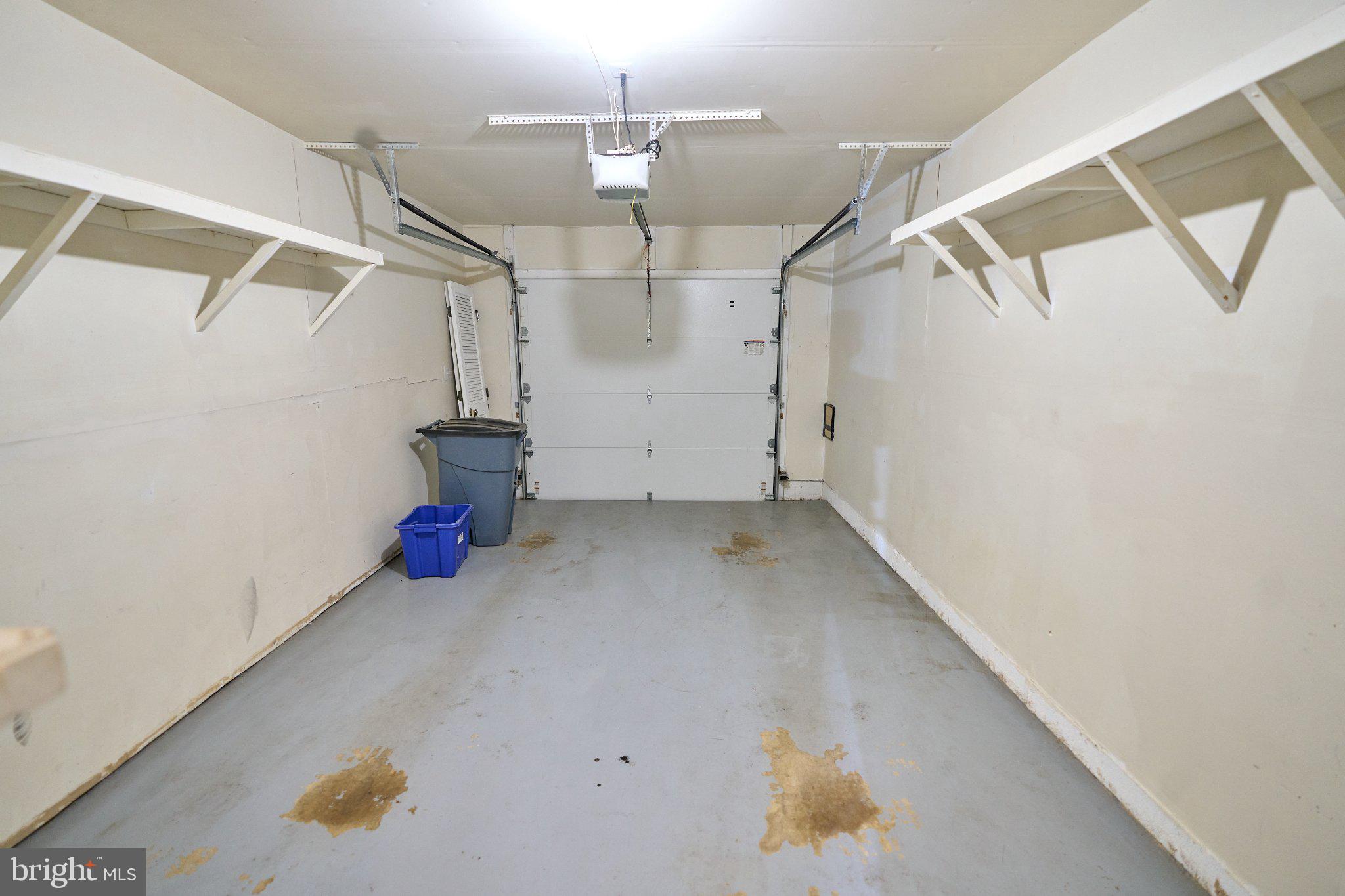 ISLAND CREEK - Residential