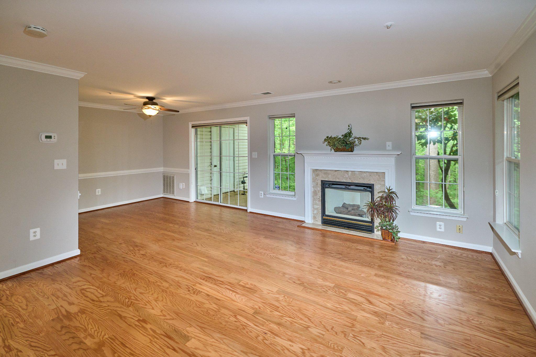 6604 NETTIES LANE 1201