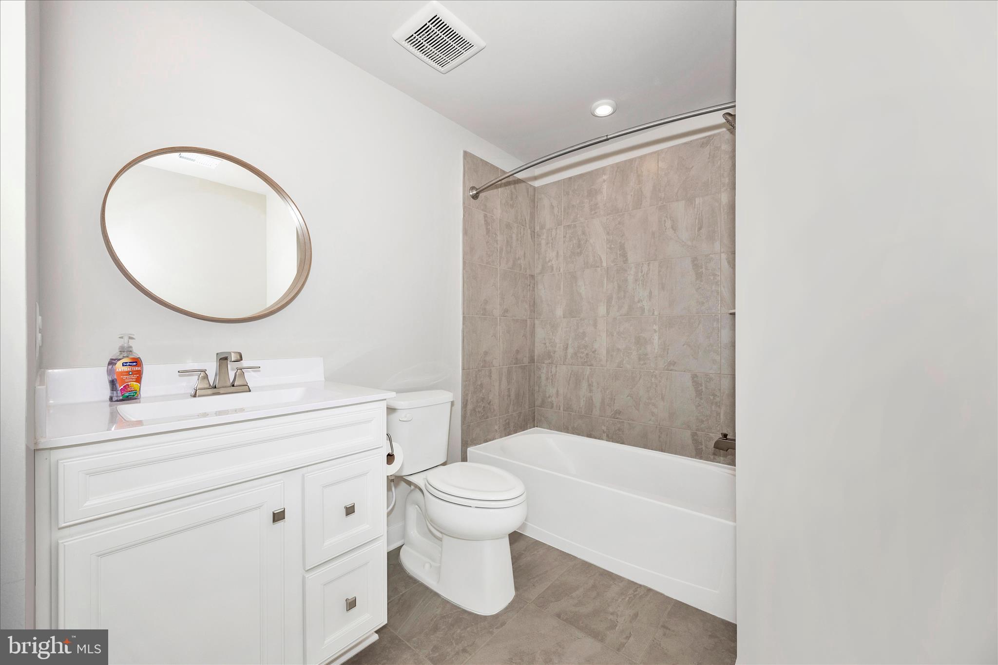 BLOOMFIELDS - Residential