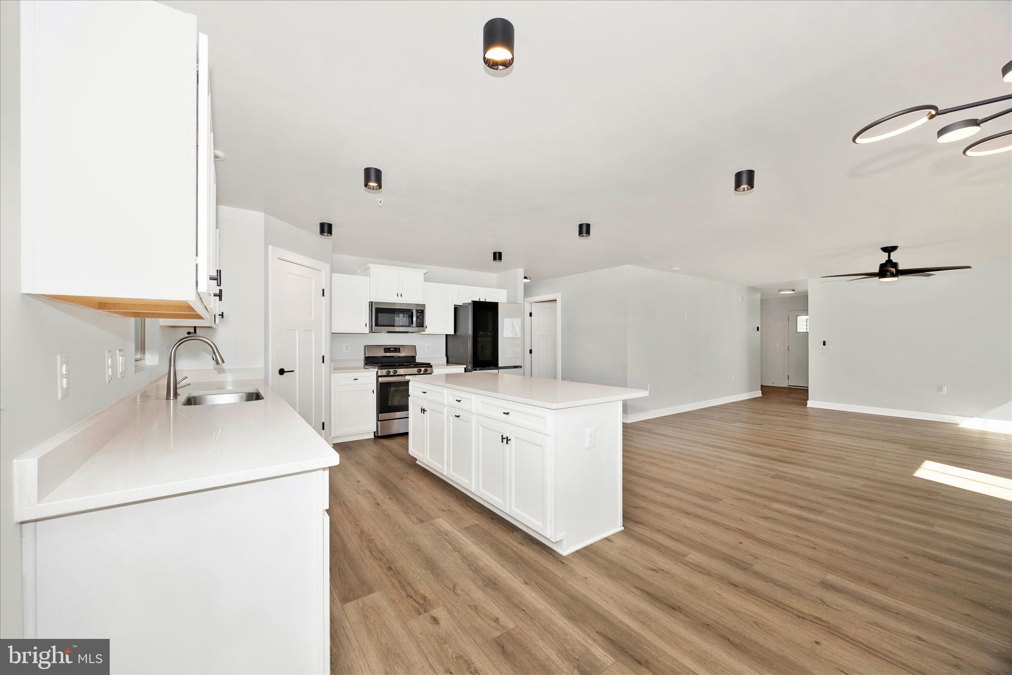 BLOOMFIELDS - Residential